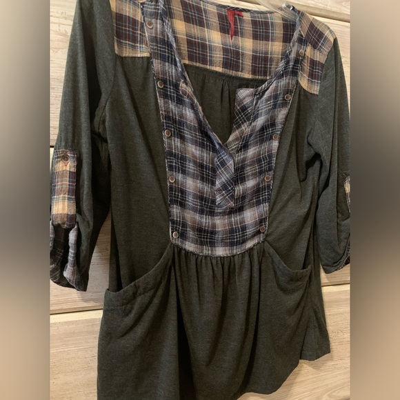 Urban Outfitters Top; Size S - Picture 3 of 4